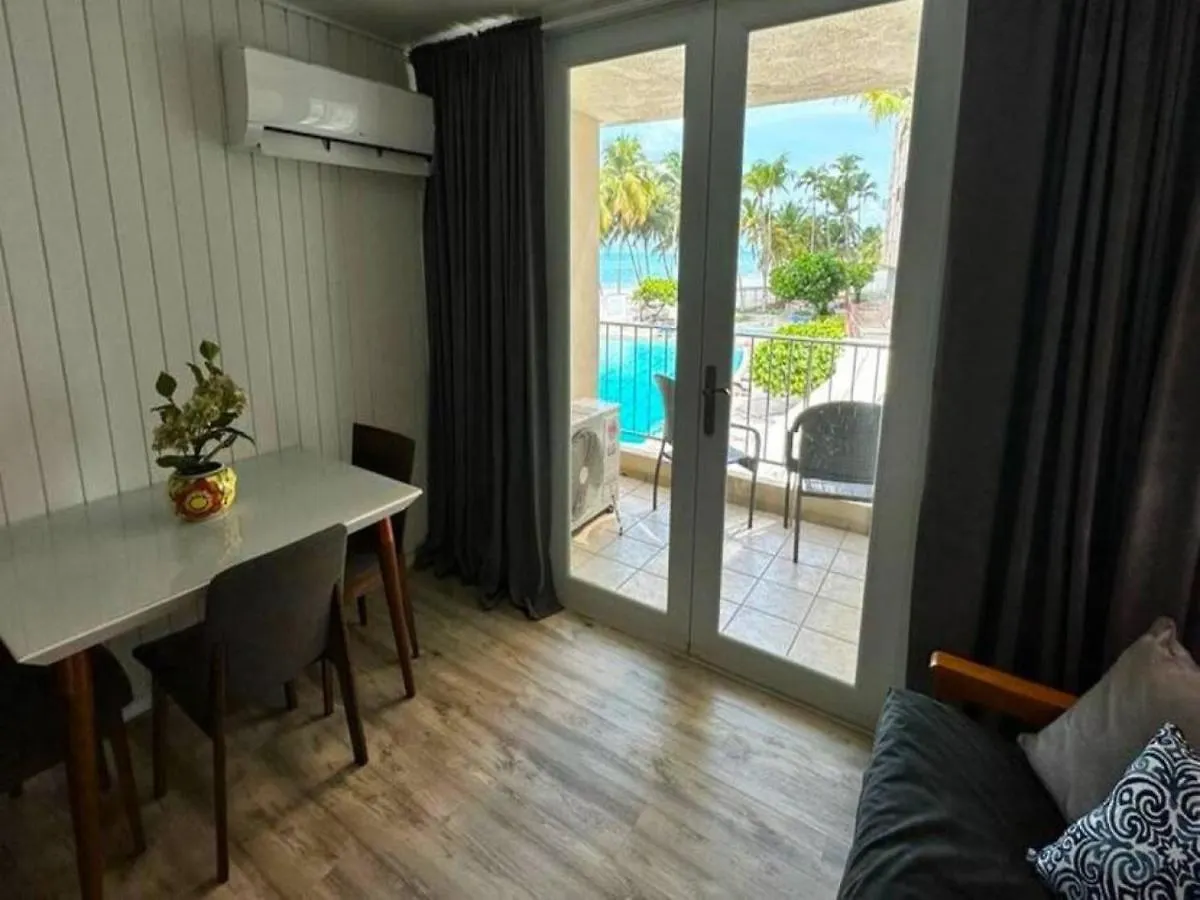 산후안 Kasa Poolside Balcony For 2 아파트